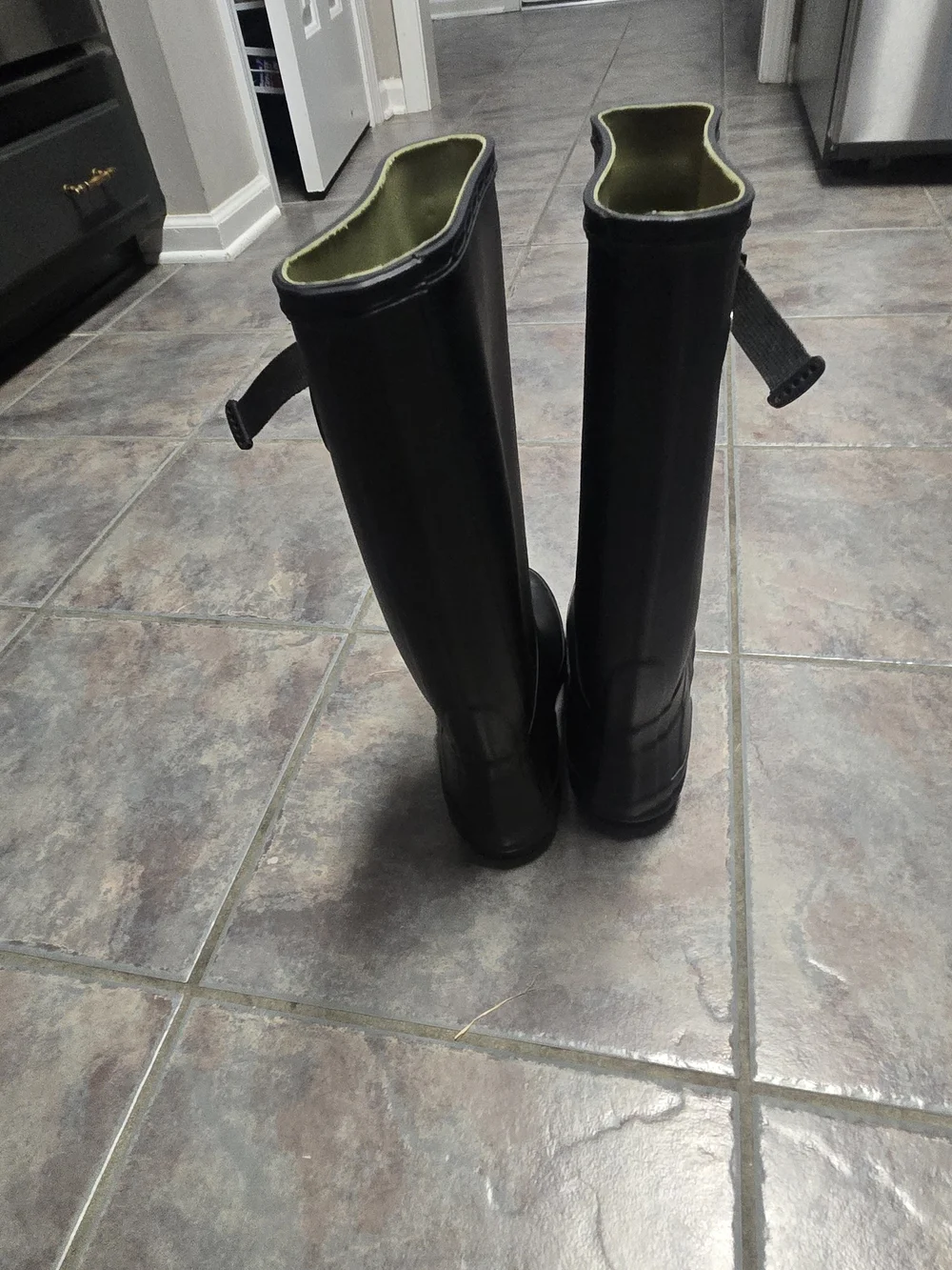 Hunter Black Tall Rain Boots with Olive Lining - Women's Size 6